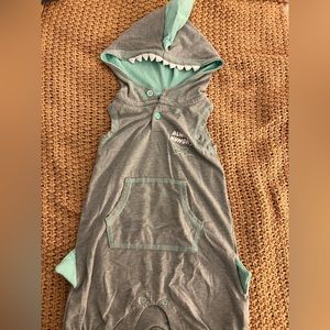 Cat and Jack Romper. Size 12 months.